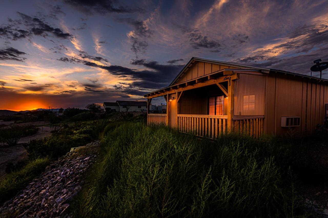 -Pet Friendly- Miners Cabin #5 -Two Double Beds - Private Balcony Tombstone Exterior foto