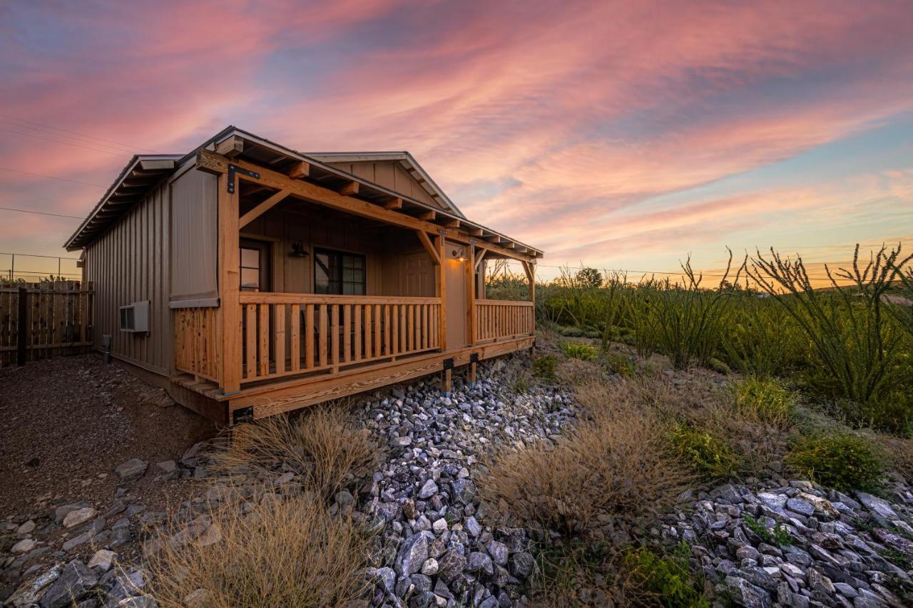 -Pet Friendly- Miners Cabin #5 -Two Double Beds - Private Balcony Tombstone Exterior foto
