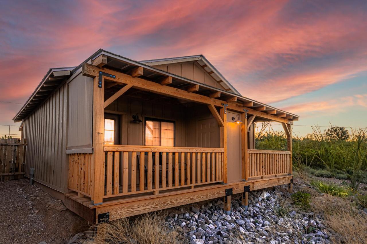 -Pet Friendly- Miners Cabin #5 -Two Double Beds - Private Balcony Tombstone Exterior foto